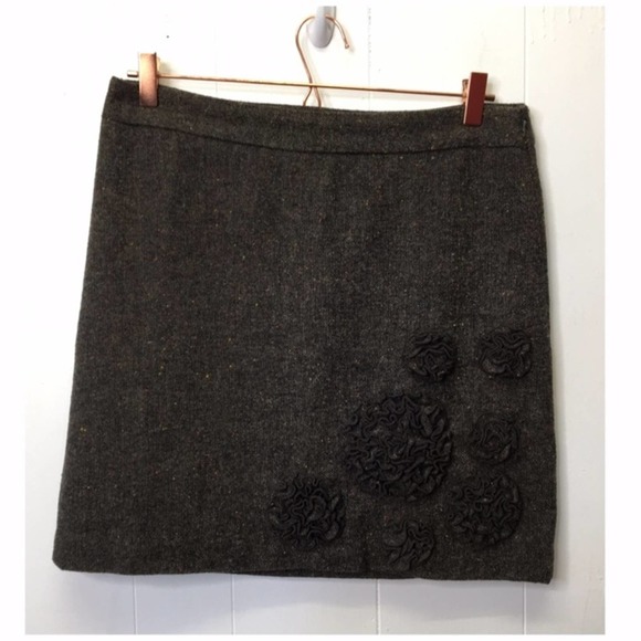 Loft | Brown Tweed Skirt Embroidered Flower detail - Picture 1 of 5